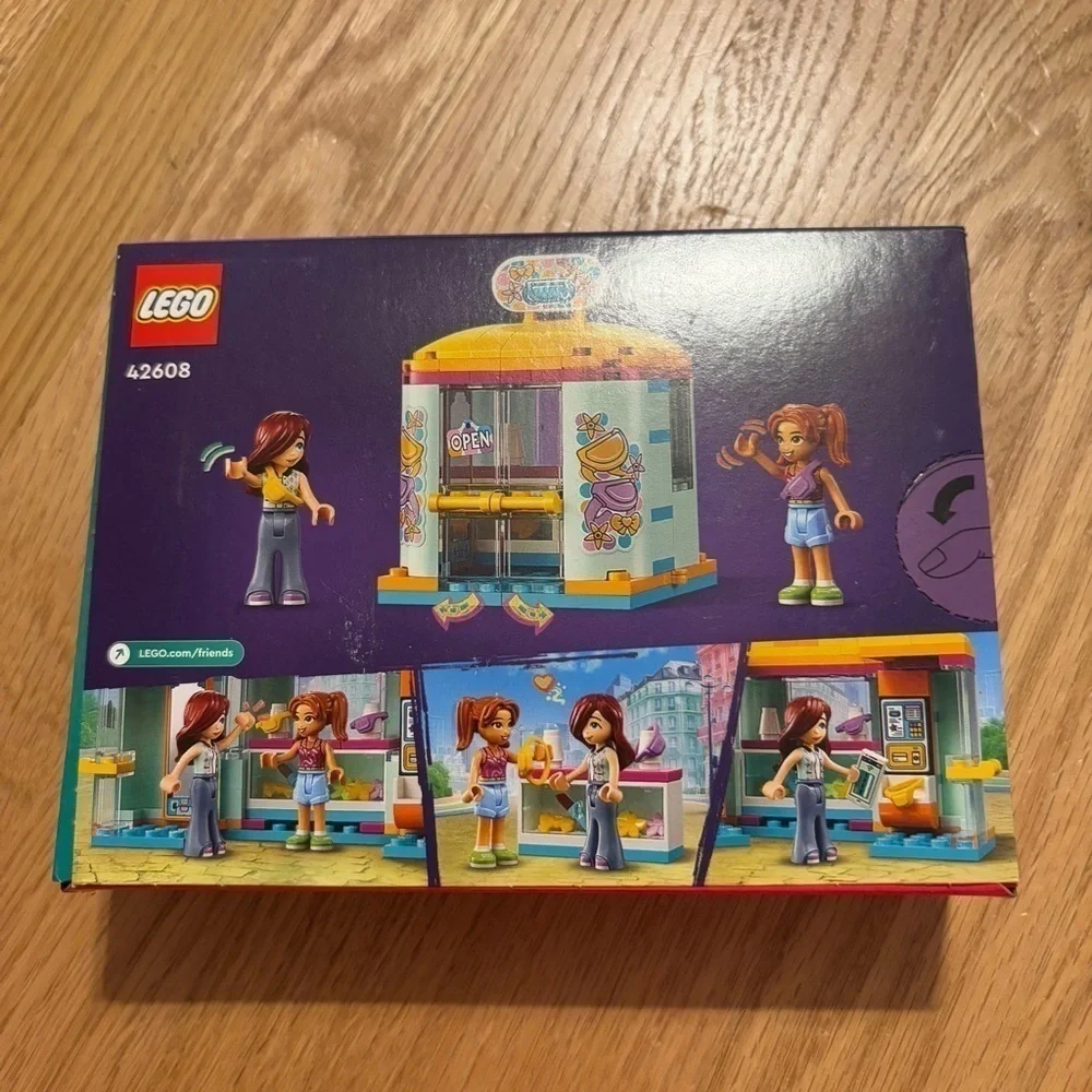 Lego Friends Tiny Accessories Store 42608 Building Block Set NEW Bow Lipstick